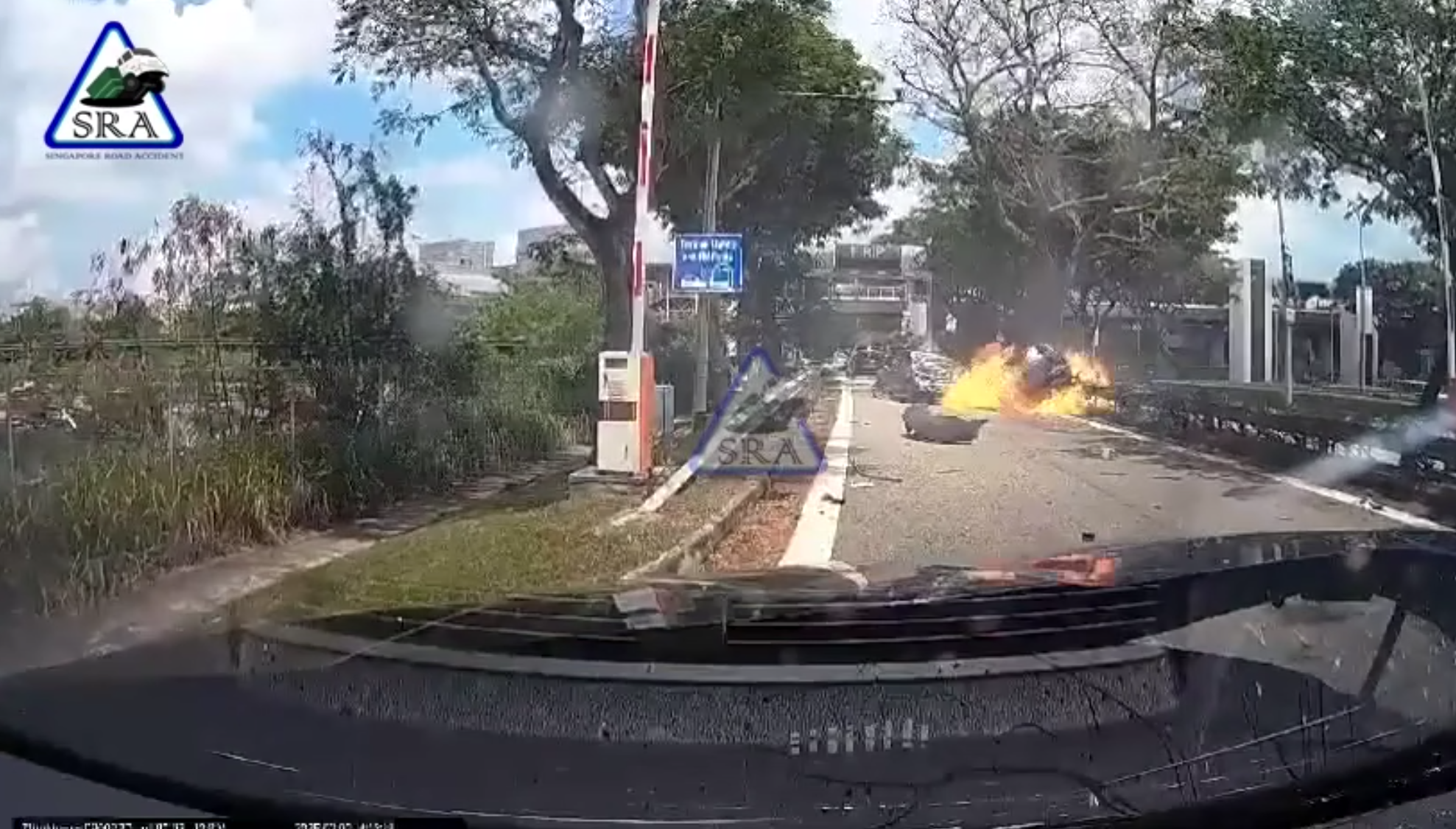 Porsche burst into flames on Nicoll Highway 2 Mar 2025