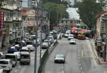 Trailer accident disrupts morning traffic along Balestier Road